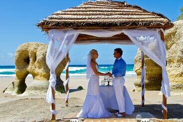 هتل Massinga Beach Lodge