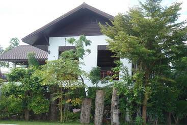 هتل Thong Paeka