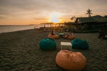 Kavs Beach Resort