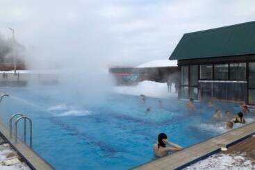 استراحتگاه Country Club White Horse