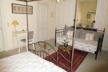 تختخواب و صبحانه Chambres D Hôtes Château De Courcelette