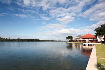 هتل Bungchawak Resort