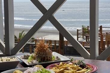 فندق Delfines De Chicama