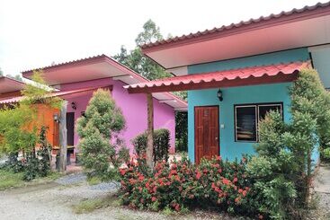 هتل Douangjinda Resort