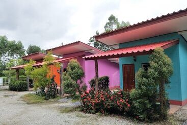 هتل Douangjinda Resort