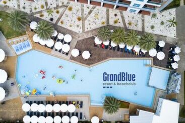 هتل Grandblue Resort