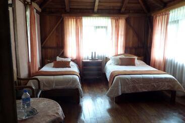 فندق Hosteria El Encanto