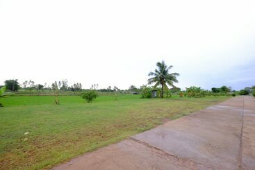 هتل Koko Resort Sakon Nkhon