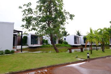 هتل N&c Resort