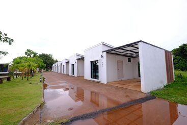 هتل N&c Resort