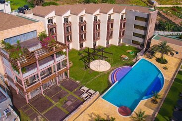 هتل Peduase Valley Resort