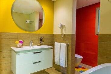 هتل Peduase Valley Resort