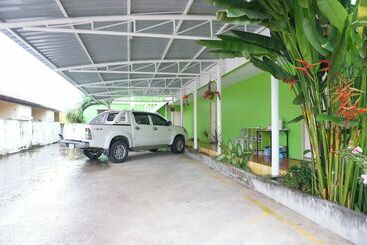 هتل Pranee Mansion Airport