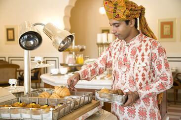 هتل The Oberoi Sukhvilas Spa Resort, New Chandigarh