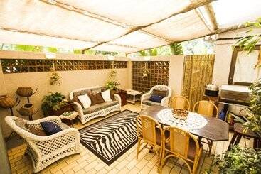 پانسیون Eden Rose Manor B&b