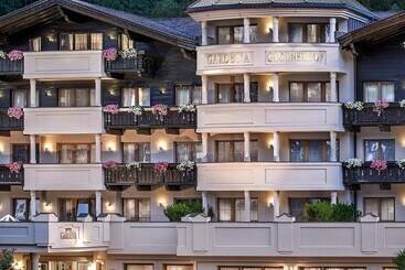Gardena Grödnerhof   Hotel & Spa