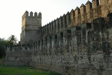 هتل Alcoba Del Rey De Sevilla