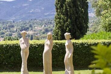 هتل Bastide Saint Antoine  Relais & Chateaux