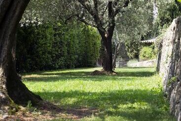 هتل Bastide Saint Antoine  Relais & Chateaux