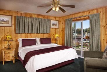 هتل Big Bear Frontier