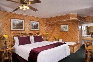هتل Big Bear Frontier