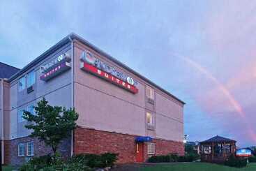 هتل Affordable Suites Of America Tulsa