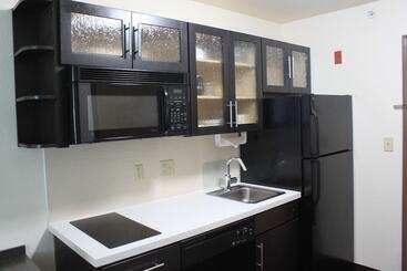 هتل Affordable Suites Of America Tulsa