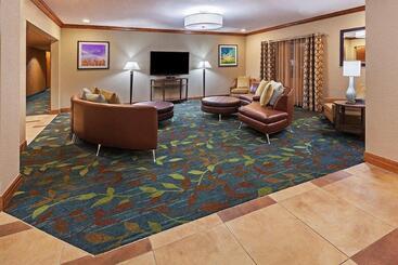 هتل Affordable Suites Of America Tulsa