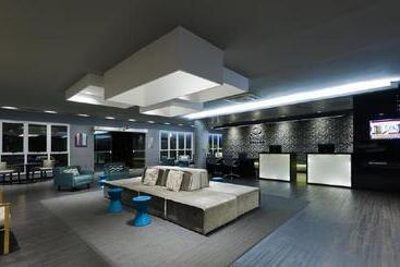 هتل Comfort Suites Flamboyant Goiânia