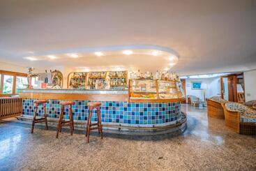 هتل Continental Ischia