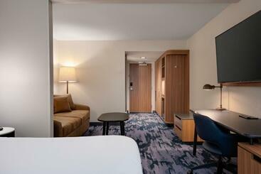 בית מלון כפרי Fairfield Inn & Suites By Marriott Missoula Airport