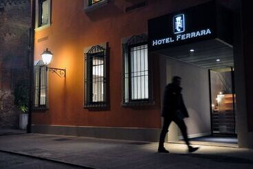 هتل Ferrara