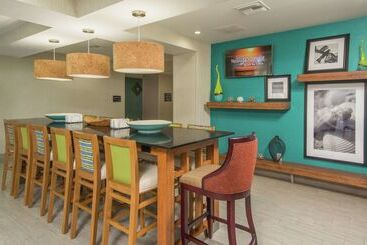 هتل Hampton Inn Jacksonville South/i 95 At Jtb