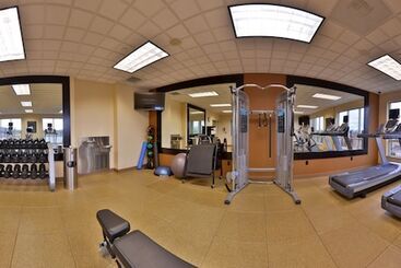 هتل Hilton Garden Inn Bend