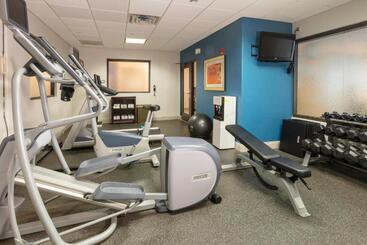 Holiday Inn Express Hotel & Suites Jacksonville Airport, An Ihg