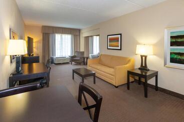 Holiday Inn Express Hotel & Suites Jacksonville Airport, An Ihg
