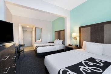 فندق La Quinta Inn & Suites By Wyndham Omaha Airport Downtown