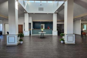 هتل Clarion Inn Idaho Falls Riverfront