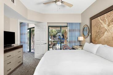 هتل Marriott's Barony Beach Club