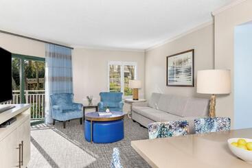 هتل Marriott's Barony Beach Club