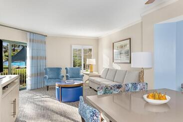 هتل Marriott's Barony Beach Club