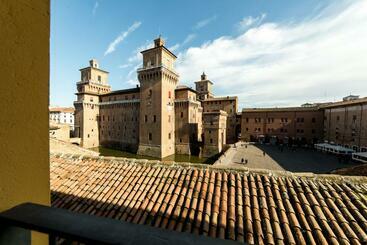 هتل Ferrara