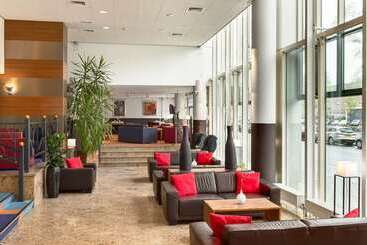 Avani Museum Quarter Amsterdam Hotel   Previously NH Amsterdam Museum Quarter