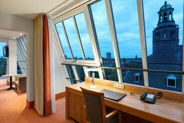 Avani Museum Quarter Amsterdam Hotel   Previously NH Amsterdam Museum Quarter