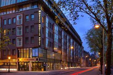 Avani Museum Quarter Amsterdam Hotel   Previously NH Amsterdam Museum Quarter