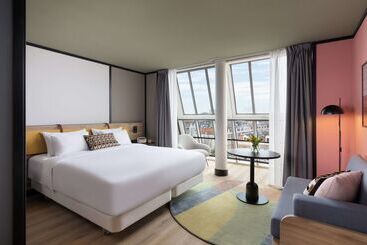 Avani Museum Quarter Amsterdam Hotel   Previously NH Amsterdam Museum Quarter