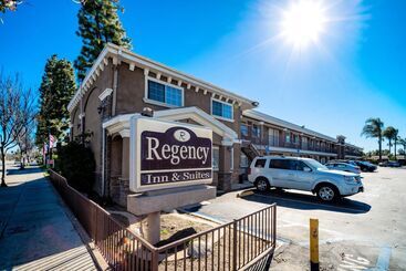 هتل Regency Inn & Suites Downey