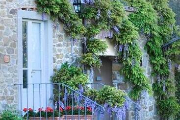 هتل Il Falconiere Relais & Spa