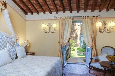هتل Il Falconiere Relais & Spa