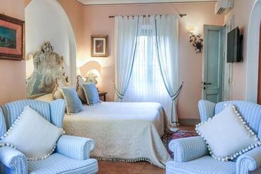هتل Il Falconiere Relais & Spa